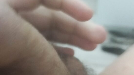 Дрочу член с закрытой головкой