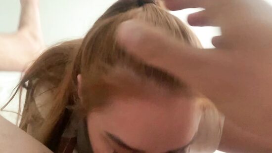 Девочка очень сильно любит сосать и трахатся в анал