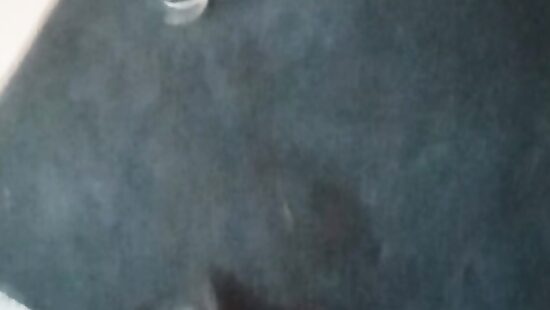 Устроил подружке романтический вечер 