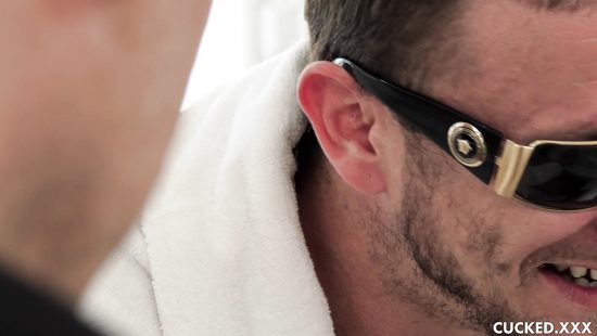 Нарко барон шпилит чужую красотку жену на глазах у её мужа