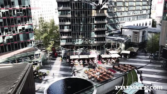 Немка прогулялась по городу и позволила бойфренду себя оттрахать