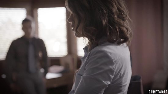 Профессор ловко развёл на жёсткий анал любимую студентку