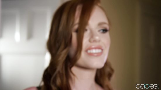 Импотент разрешает жене трахаться с негром в его присутствии