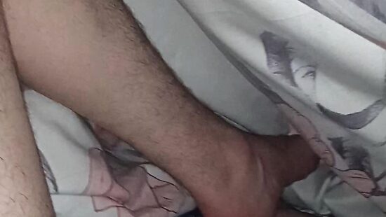 Порой то днём иль ночью, проснешься а младший брат говорит возьми меня в руку и найди