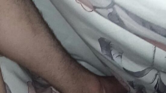 Порой то днём иль ночью, проснешься а младший брат говорит возьми меня в руку и найди