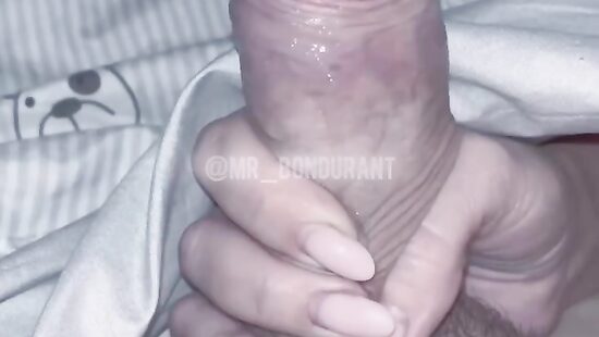 Малышка полирует мне член