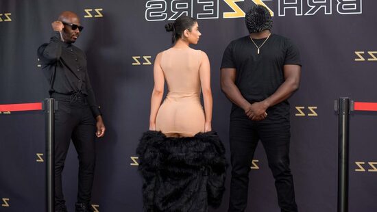 (не)Бьянка Цензори и (не)Канье Уэст шокируют публику