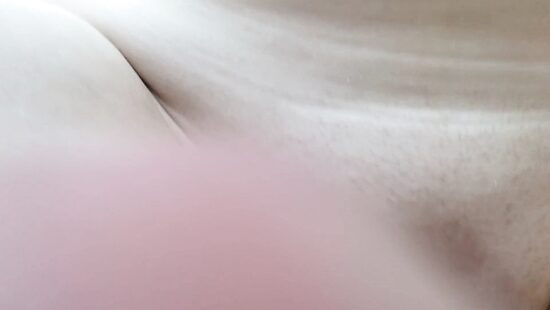 Классно кончил на женский лобок