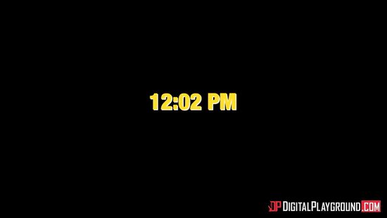 Работники бара решили снять собственное порно и пригласили актёра