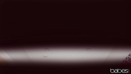 Вместо завтрака муж присунул на кухне супруге и накормил её спермой