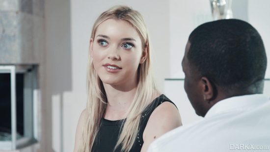 Отправилась из Германии в другую страну трахаться с темнокожим любовником