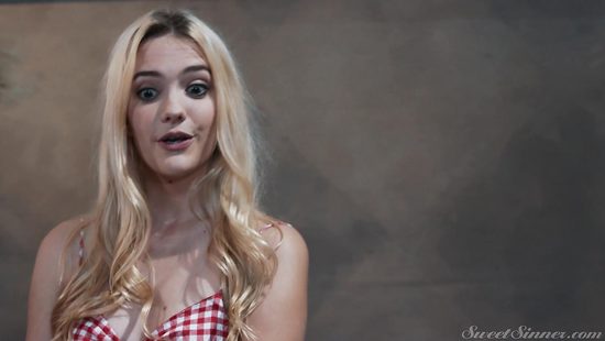 Фотограф в студии ловко приболтал на секс красивую посетительницу