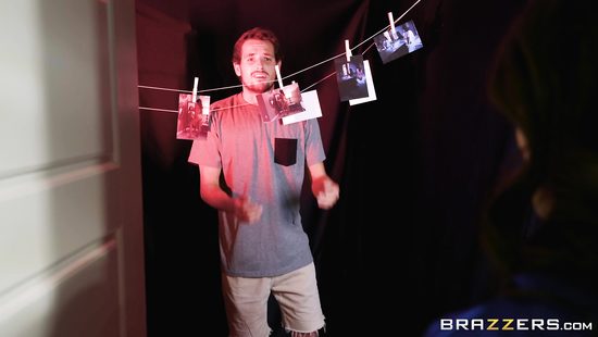 Фотогеничная мачеха утолила похоть пасынка фотографа