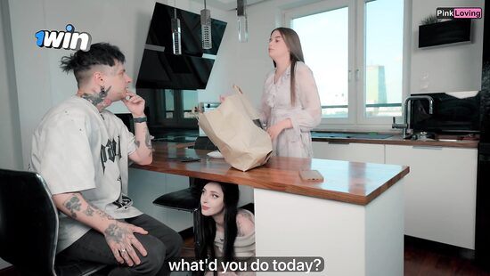 Трахни подругу, пока она не видит