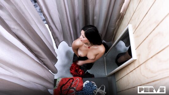 Украла трусы, но отсосала свободу