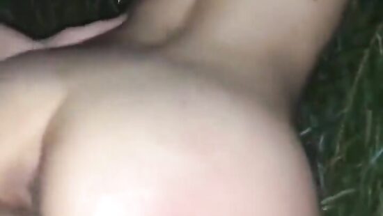 Трахнул подругу на природе за городом)