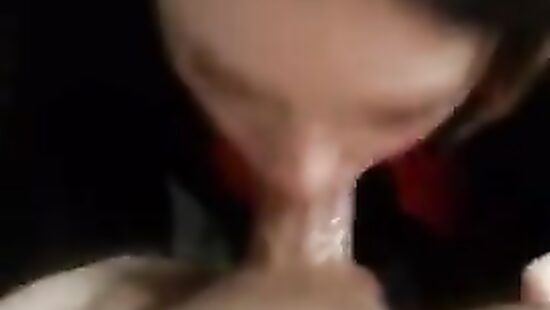 Шикарный отсос от подруги 2.