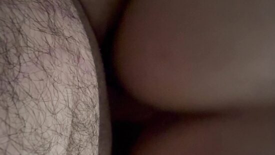 Шлюшка любит быть с верху