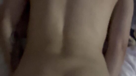 Трахаю дома худую блондинку