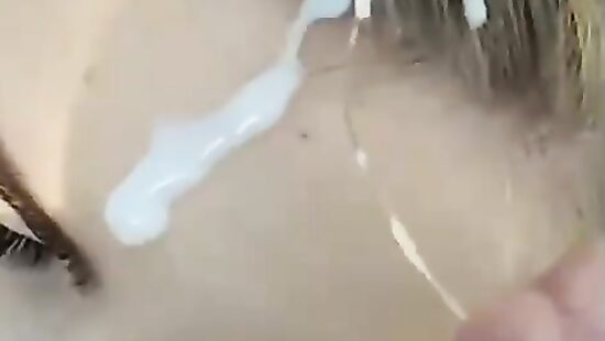 Трах с одной малышкой на природке;)