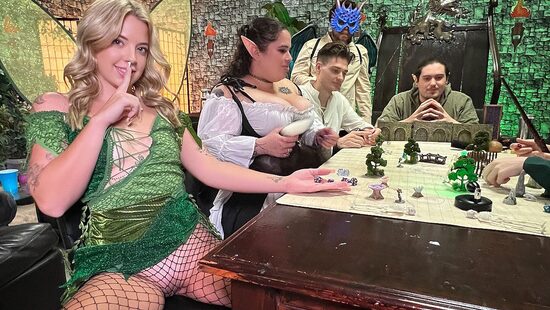 В мире фентези тоже пёхаются