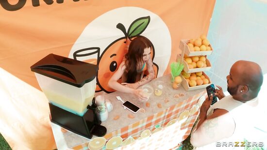 Какой на вкус апельсиновый сок из носок?