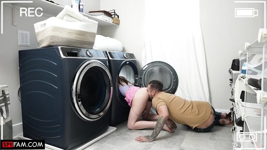 Просто так даже мухи не ебутся