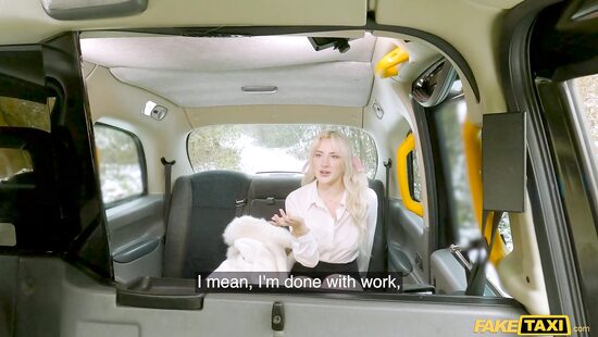 Проездной забыла дома, а трусы сняла в такси