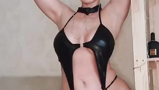 как я вам, мальчики?