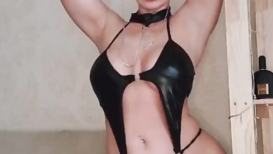 как я вам, мальчики?