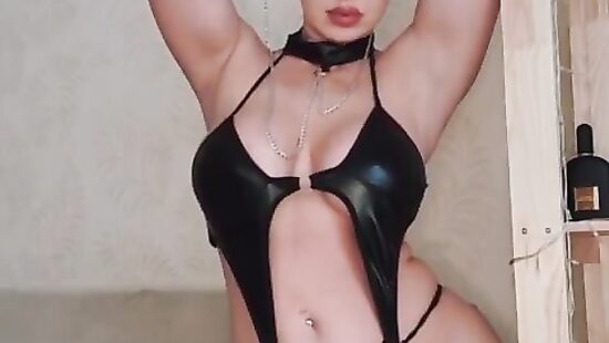 как я вам, мальчики?