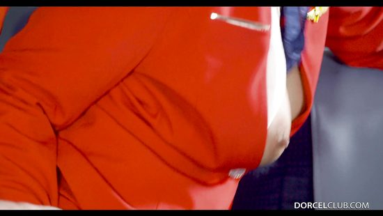 Похабная стюардесса трахается с напарником в салоне перед дальним рейсом